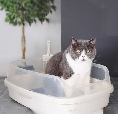 Spacious Self-Cleaning Litter Box for Multiple Cats Non-Stick Feces Scooper Included