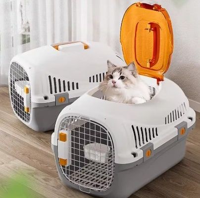 Portable Pet Travel Carrier Box Car Travel Accessories for Sustainable Cat Transport
