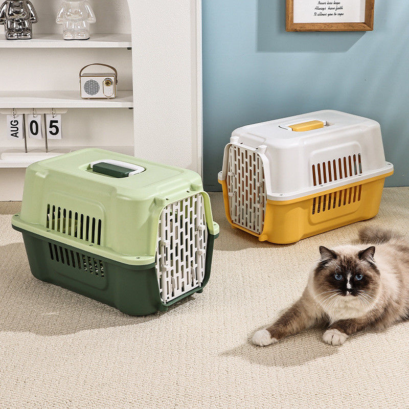 Comfortable Cat Outing Travel Box Metal Frame and Breathable Comfort for Adventures